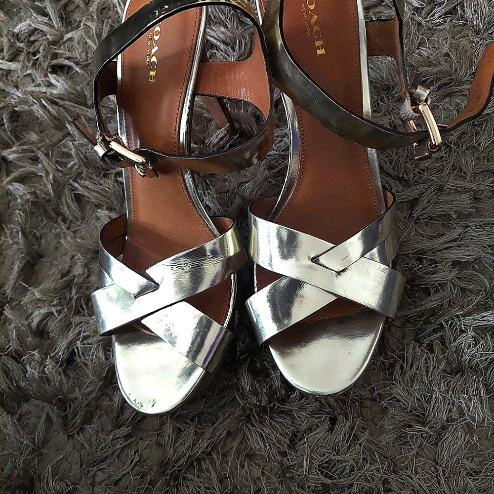 Coach Dani Heels size 9.5